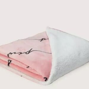 NEW Victoria’s Secret PINK Sherpa Blanket with Cursive Pink Logos